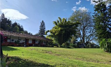 VENDEMOS HERMOSA FINCA EN GUARNE