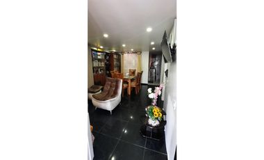 ESPECTACULAR CASA EN VENTA, QUINTAS DE LA LAGUNA, NEGOCIABLE