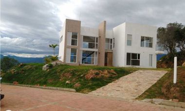 Ganga De Lote en Condominio cerca al centro de La Mesa Cundinamarca