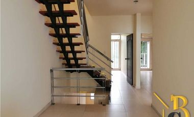 VENTA CASA  BARRIO LUZ MARIA JIMENEZ YOPAL