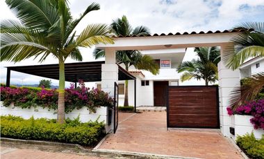 Se Vende Casa Quinta en condominio Fusagasuga