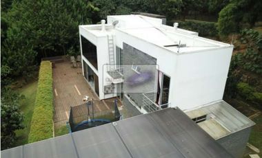VENTA DE CASA CAMPESTRE EN COPACABANA