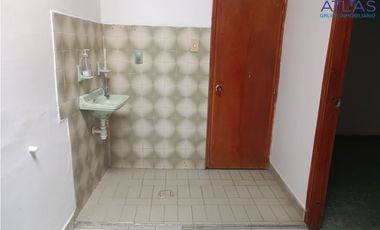 ARRIENDO LOCAL COMERCIAL PIEDECUESTA PARQUE PRINCIPAL: COD:686