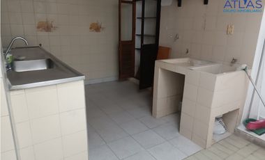 ARRIENDO LOCAL COMERCIAL PIEDECUESTA PARQUE PRINCIPAL: COD:686