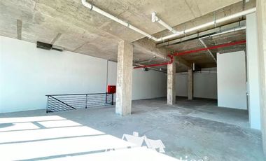 Local Comercial en Arriendo en Vitacura / Nueva Costanera