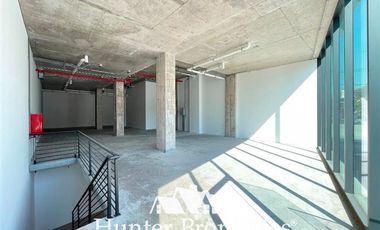 Local Comercial en Arriendo en Vitacura / Nueva Costanera / Paul Claudel