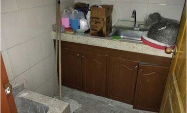 SE ALQUILA LOCAL EN EL SECTOR DE LA MACARENA