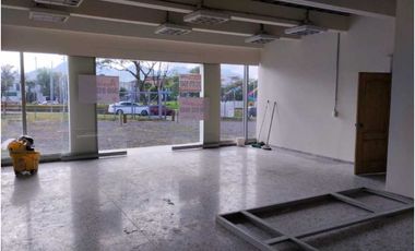 SE ALQUILA LOCAL EN EL SECTOR DE LA MACARENA