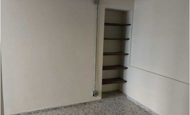 SE ALQUILA LOCAL EN EL SECTOR DE LA MACARENA
