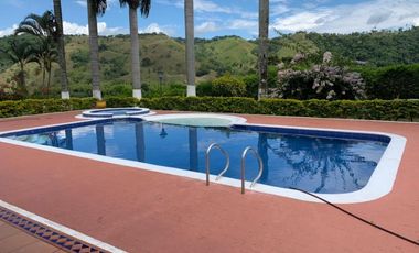 VENDO ESPECTACULAR CASA FINCA EN SANTUARIO A 10 MIN DE LA VIRGINIA