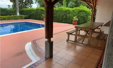 VENDO ESPECTACULAR CASA FINCA EN SANTUARIO A 10 MIN DE LA VIRGINIA