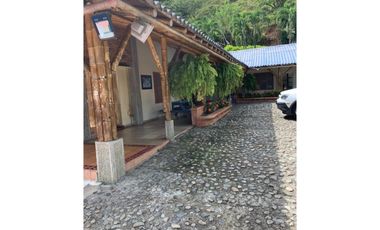 VENDO ESPECTACULAR CASA FINCA EN SANTUARIO A 10 MIN DE LA VIRGINIA