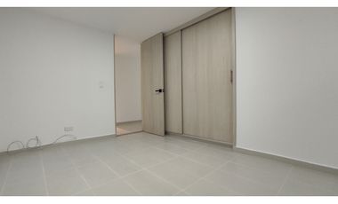 VENDO APARTAMENTO SECTOR PINARES COD 8010573