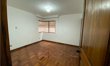 SE VENDE APARTAMENTO EN PINARES COD 8025533