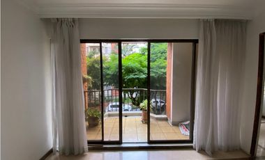SE VENDE APARTAMENTO EN PINARES COD 8025533