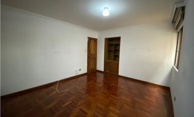 SE VENDE APARTAMENTO EN PINARES COD 8025533