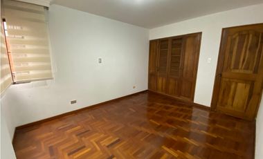 SE VENDE APARTAMENTO EN PINARES COD 8025533