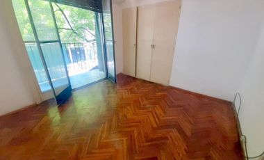DEPARTAMENTO DE 2 AMBIENTES  A UNA CUADRA DE CABILDO
