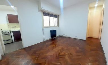 DEPARTAMENTO DE 2 AMBIENTES  A UNA CUADRA DE CABILDO