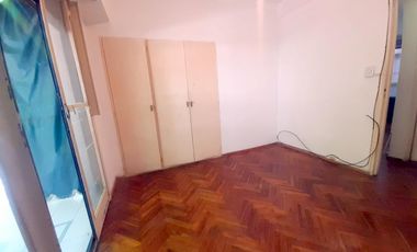 DEPARTAMENTO DE 2 AMBIENTES  A UNA CUADRA DE CABILDO