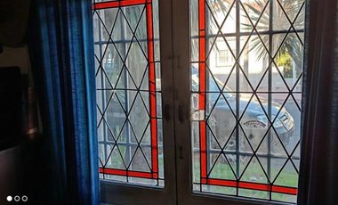 VENDO CHALET DE ESTILO EN LA PERLA A METROS DE LA PLAYA