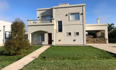Alquiler de casa amoblada - Barrio los talas- Canning