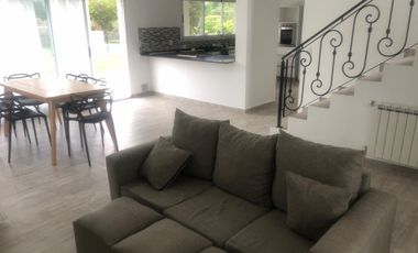 Alquiler de casa amoblada - Barrio los talas- Canning