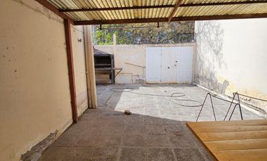 CASA CÉNTRICA EN VENTA, 2 HAB.