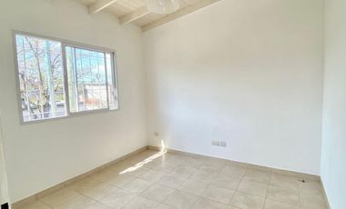 Departamento tres ambientes en alquiler