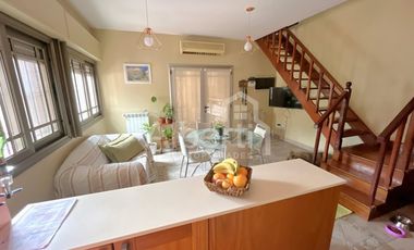 VENTA CHALET 6 AMBIENTES EN HAEDO SUR.