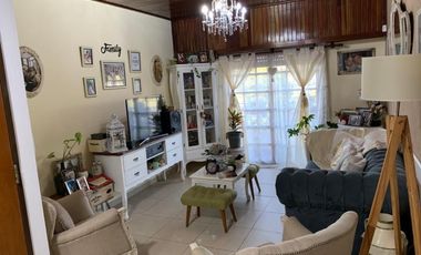 Excelente departamento 1º piso al frente 3 ambientes con patio conparrilla, APTO CREDITO.