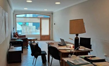 Hermosa oficina de 55 m2 sobre calle Salta