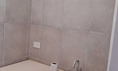 Hermosa oficina de 55 m2 sobre calle Salta
