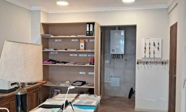 Hermosa oficina de 55 m2 sobre calle Salta