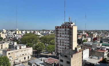 Excelente Departamento de 2 ambientes en Torres Gemelas con seguridad las 24 hs.