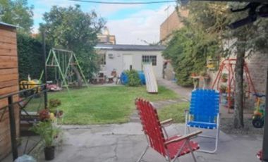 CASA 3 AMBIENTES MAS DEPTO y COCHERAS