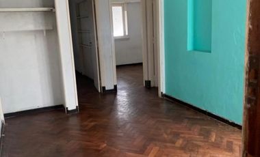 DEPATAMENTO 3 AMBIENTES EN 2° PISO