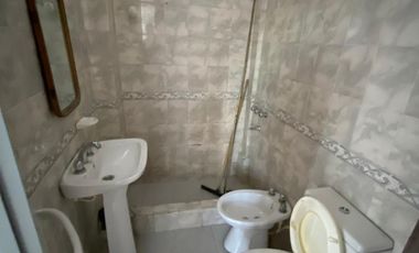 Departamento de 2 ambientes. La Tablada