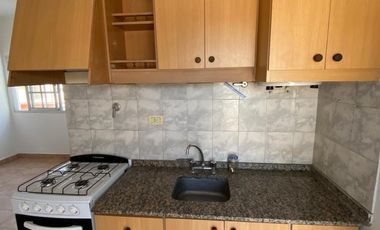 Departamento de 2 ambientes. La Tablada