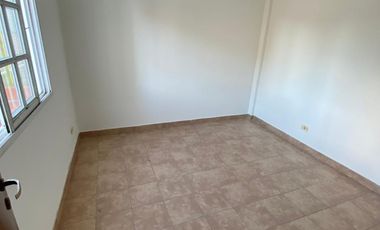 Departamento de 2 ambientes. La Tablada