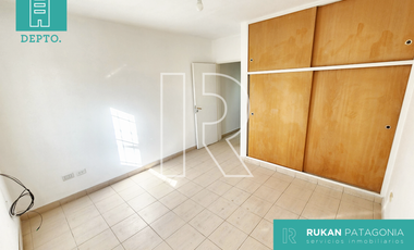 #AlquilerRUKAN | Dpto. 1 Habitación | Barrio CENTRO | Calle BERNARDINO DEL HOYO | Caleta Olivia.-
