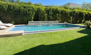 CASA EN ALQUILER EN FINCAS DE HUDSON