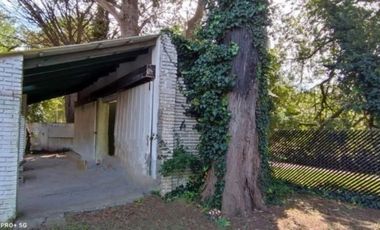 VENDO CASA ESTILO RÚSTICO CON PILETA Y GRAN PARQUE