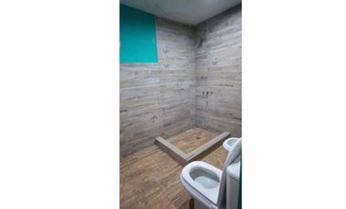 VENDO CASA ESTILO RÚSTICO CON PILETA Y GRAN PARQUE