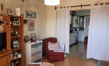 Casa 2 Dormitorios Gdor. Costa Posibilidad Ampliación en PA