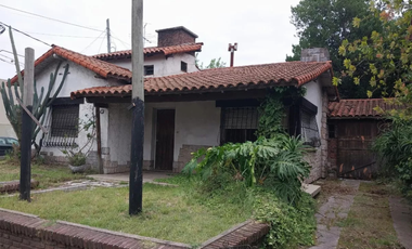 Casa Con Lote EN VENTA, Santa Rosa 1700, Ituzaingó. Ideal Emprendimiento Comercial