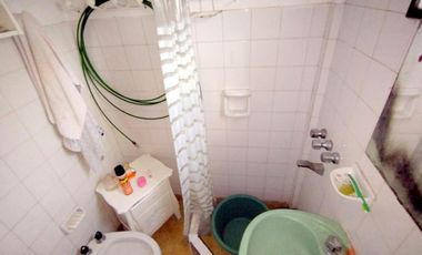 CASA DE 3 AMBIENTES SOBRE LOTE PROPIO MAS UN MONOAMBIENTE A 5 CUADRAS DELA PLAYA