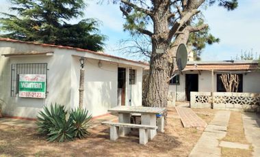 CASA DE 3 AMBIENTES SOBRE LOTE PROPIO MAS UN MONOAMBIENTE A 5 CUADRAS DELA PLAYA