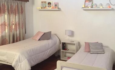 VENTA EXCELENTE CASA 3 AMBIENTES EN DOS PLANTAS, SAN ANDRES