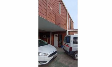 VENDO CASA ESTILO AMERICANO 4 AMB CON PISCINA QUINCHO GRAN PARQUE